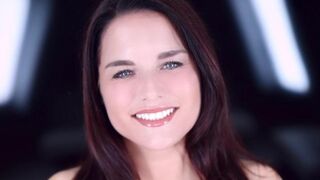 Amateur Allure Introduces Ashley Renee A Sexy Milf That Gets All Tingly When Arousing A Guy FullHD - Ashley Renee (2024)