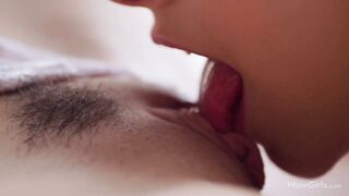 Two Gorgeous Girls Isabella De Laa and Alissa Foxy Fucking One Another with T... - Isabella De Laa (2025)