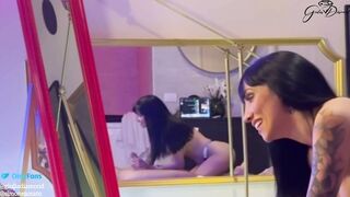 Momenti Di Estasi: Giulia Diamond E Il Massaggio Erotico a Simone Amato - Simone Amato, Giulia Diamond (2026)