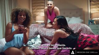 Intimate Lesbian Threesome with Squirting - Jenna Foxx (2026)