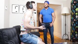 Gamer Twink Uses Tight Ass to Tip Delivery Driver - Dillon Diaz (2026)