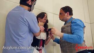 Submissive Gia Page Pumps Keg with Her Ass and Does Nasty Ass to Mouth - Gia Paige (2026)