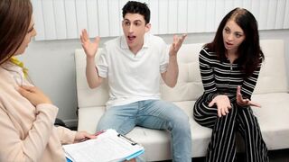 Getting Extra Comfy FullHD - Kenzie Love, Corra Cox (2022)