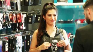 Vanessa, 33 years old, lawyer in Fréjus! FullHD - Vanessa (2025)