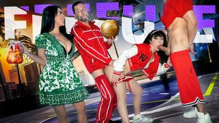 Eyes and Hands on the Game FullHD - Pixie Smalls (2025)