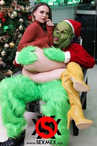 Fucked By Not The Grinch 1920x1080 - SexMex - Emily Thorne (2020)