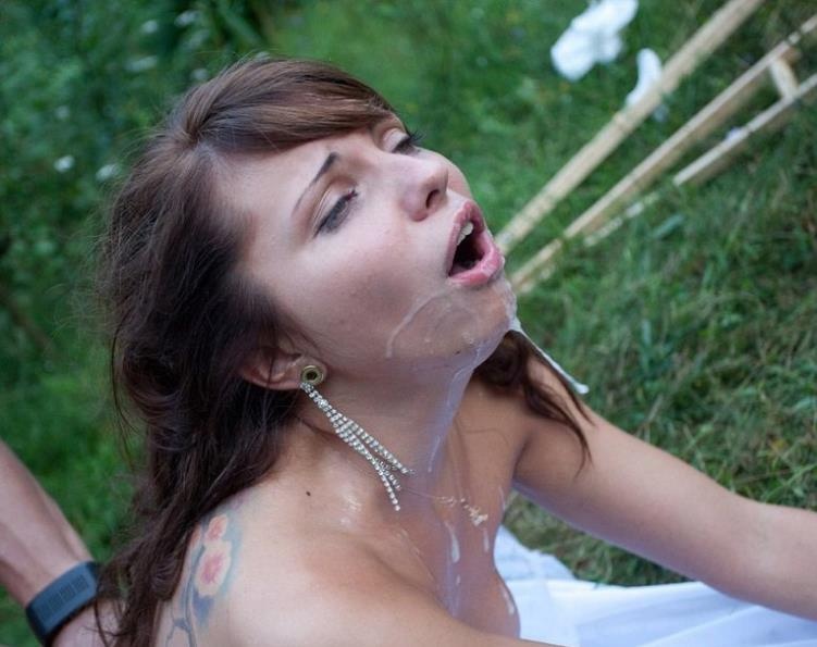 Bride Fucked After Weding FullHD - PublicFuck - Madelyn (2020)