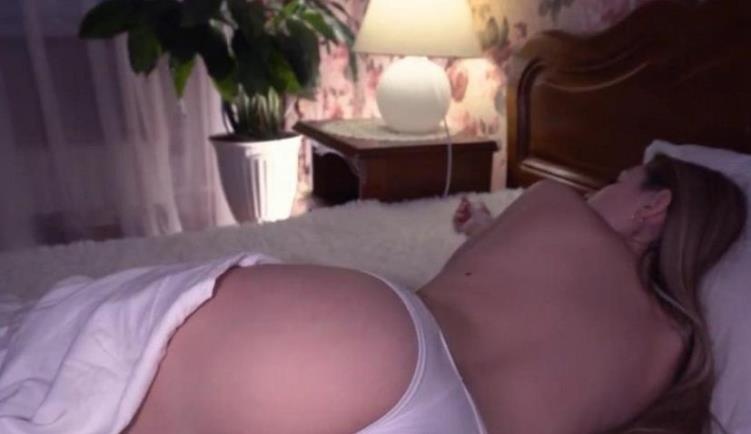 Hot And Naked Stepmom HD - Amateurporn - Luxurymur (2020)