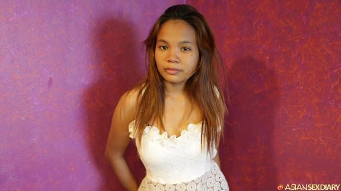 May: Cute 18yo Thai girl-next-door, fresh from the province! FullHD (2022)